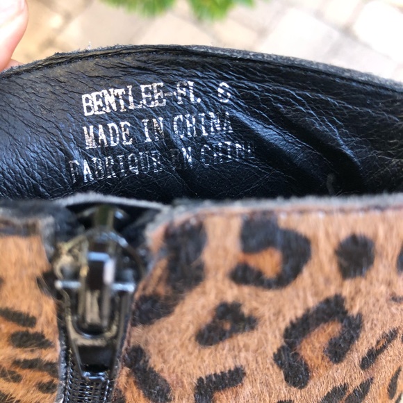 Jeffrey Campbell Bentlee Bootie Size 6. - Picture 11 of 13